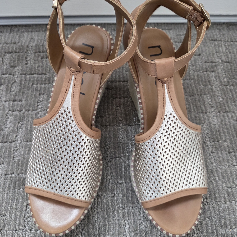 Nicole Wren Tan and Silver Wedge Sandals 7.5M